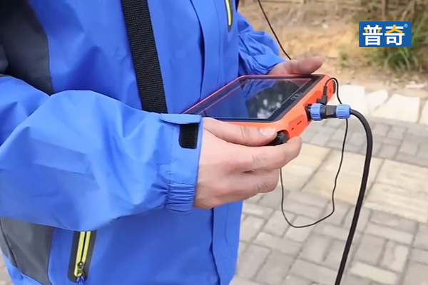 19679258.jpg L7000-1.jpg